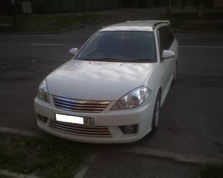 2003 Nissan Wingroad Photos