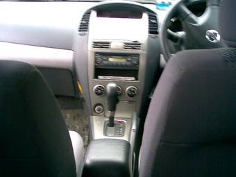 2003 Nissan Wingroad Photos