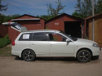 2003 Nissan Wingroad Pictures