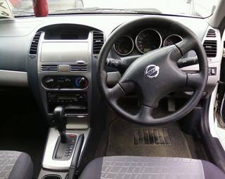 2003 Nissan Wingroad Photos