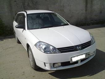 2003 Nissan Wingroad Photos