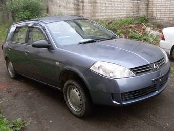2003 Nissan Wingroad Photos