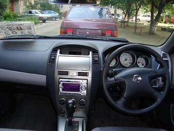 2003 Nissan Wingroad Photos