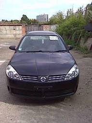 2003 Nissan Wingroad Photos