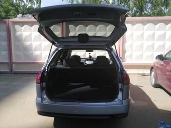 2003 Nissan Wingroad Pictures