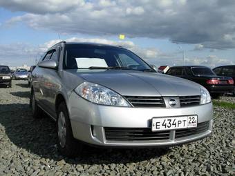 2003 Nissan Wingroad Photos