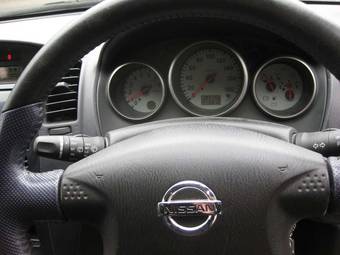 2003 Nissan Wingroad Pictures