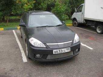 2003 Nissan Wingroad Pictures