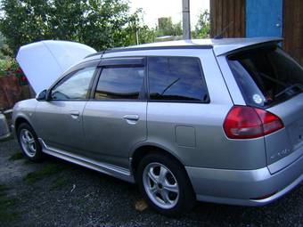 2003 Nissan Wingroad Photos