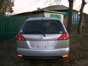 2003 Nissan Wingroad Pictures