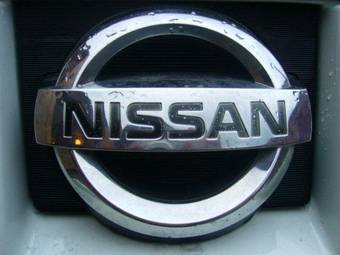 2003 Nissan Wingroad Photos