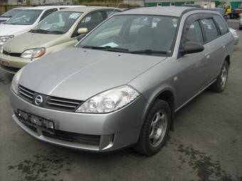 2003 Nissan Wingroad Photos