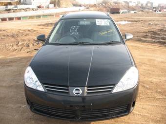 2003 Nissan Wingroad Photos