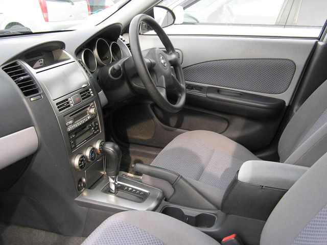 2004 Nissan Wingroad