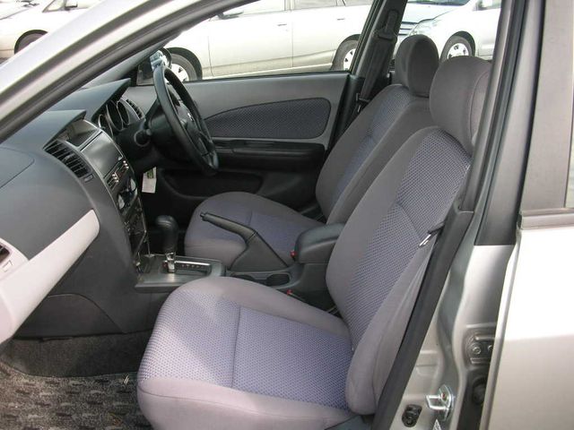 2004 Nissan Wingroad