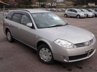 2004 Nissan Wingroad Wallpapers