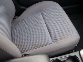 2004 Nissan Wingroad Photos