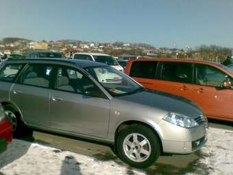 2004 Nissan Wingroad Photos