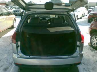 2004 Nissan Wingroad Photos
