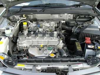 2004 Nissan Wingroad Pictures