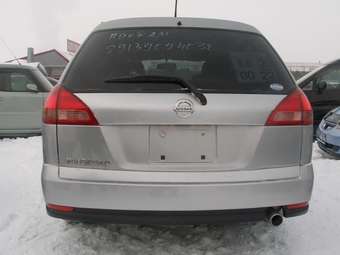 2004 Nissan Wingroad Pictures