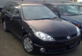 2004 Nissan Wingroad Photos
