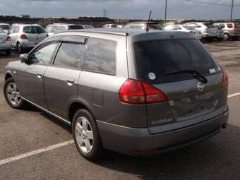 2004 Nissan Wingroad Pictures