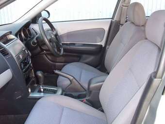 2004 Nissan Wingroad Pics