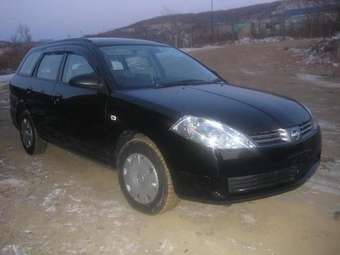2004 Nissan Wingroad Pics