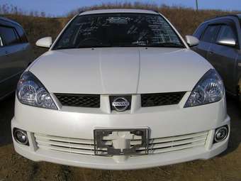 2004 Nissan Wingroad Photos