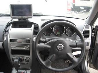 2004 Nissan Wingroad Pictures