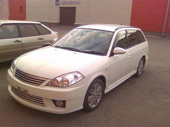 2004 Nissan Wingroad Pictures