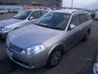 2004 Nissan Wingroad Photos