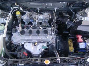 2004 Nissan Wingroad Images