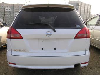 2004 Nissan Wingroad Photos