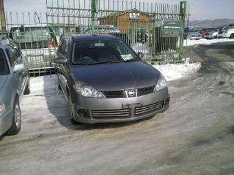 2004 Nissan Wingroad Pictures