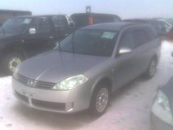 2004 Nissan Wingroad Photos