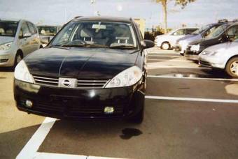 2004 Nissan Wingroad Photos
