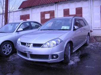 2004 Nissan Wingroad Pictures