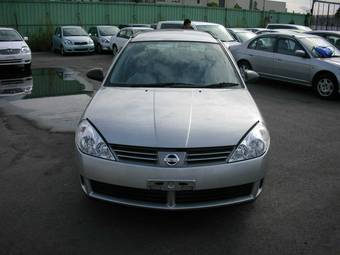 2004 Nissan Wingroad Pictures