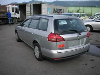 2004 Nissan Wingroad Pictures