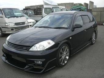 2004 Nissan Wingroad Photos