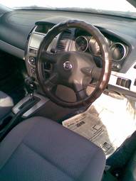 2004 Nissan Wingroad Pictures