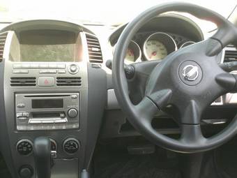 2004 Nissan Wingroad Pictures