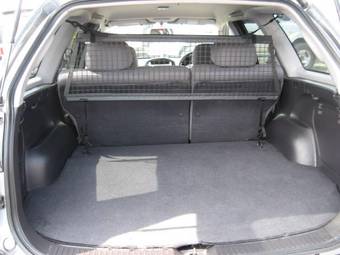 2004 Nissan Wingroad Images