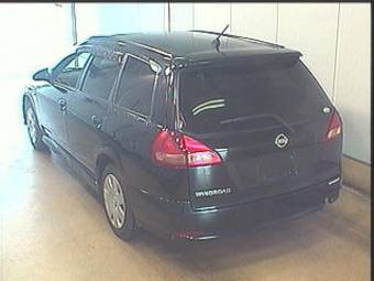2004 Nissan Wingroad Photos