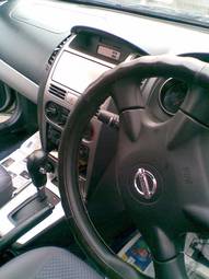 2004 Nissan Wingroad Pictures