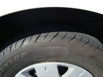 2004 Nissan Wingroad Photos