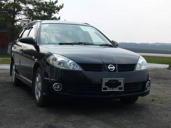 2004 Nissan Wingroad Photos