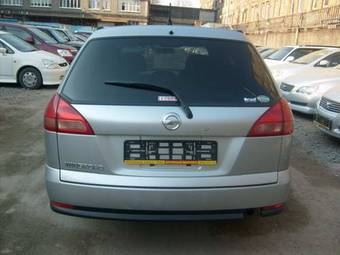 2004 Nissan Wingroad Photos